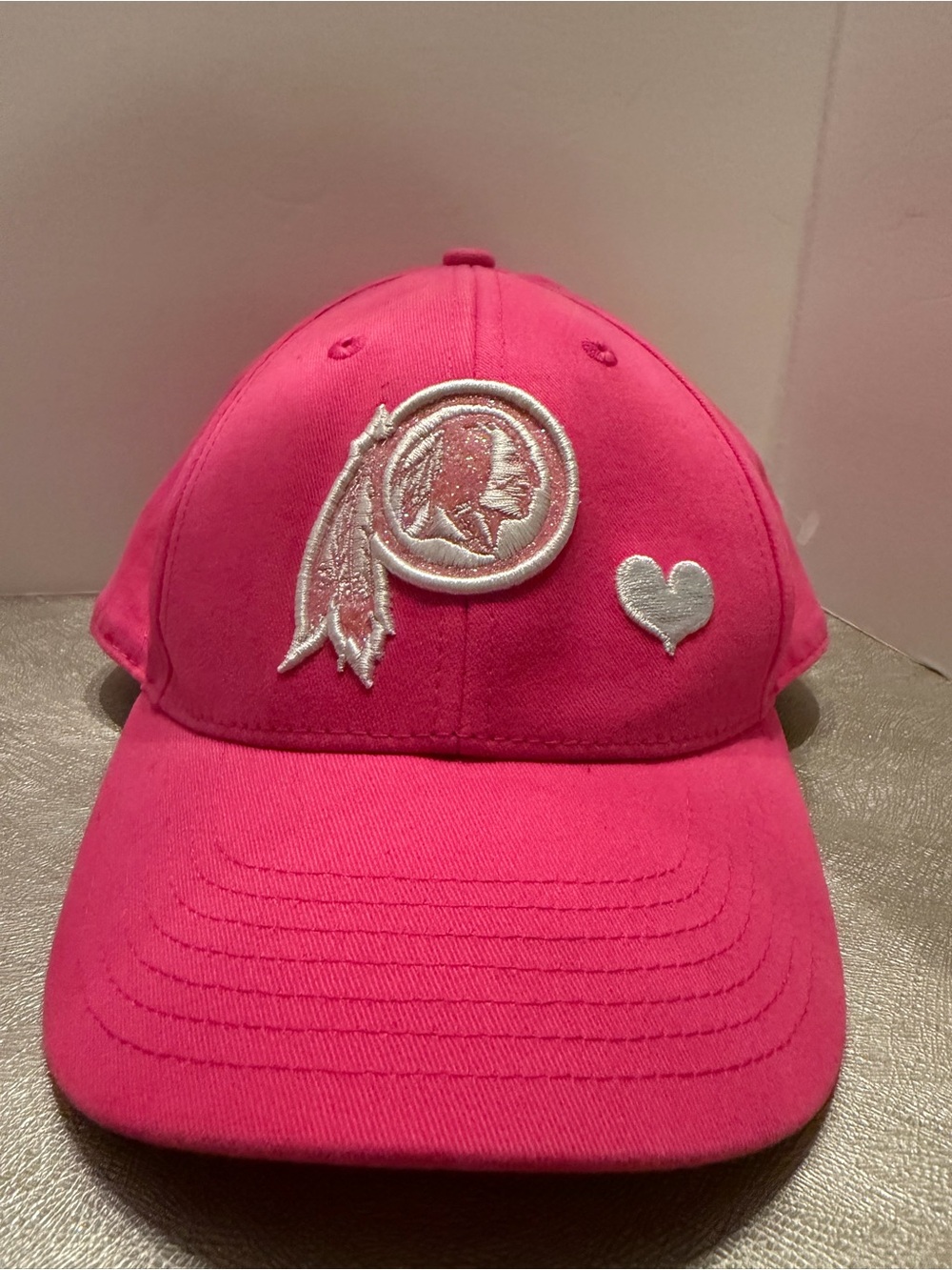 NFL REDSKINS SAMPLE Pink Kids Cap with White Embroidered Logo Glitter. Girls.
